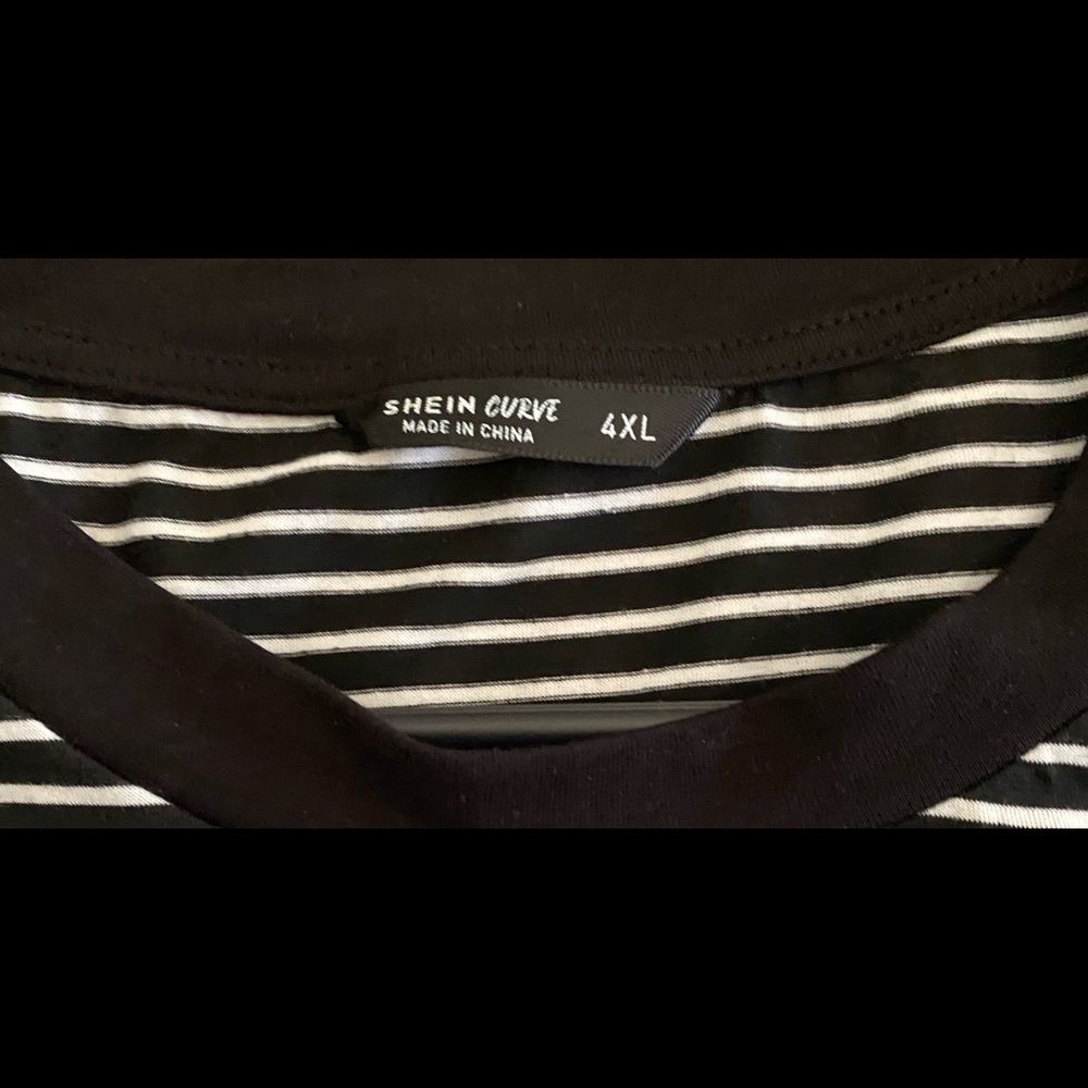 Shein Strip Black and white graphic t shirt - Picture 4 of 6